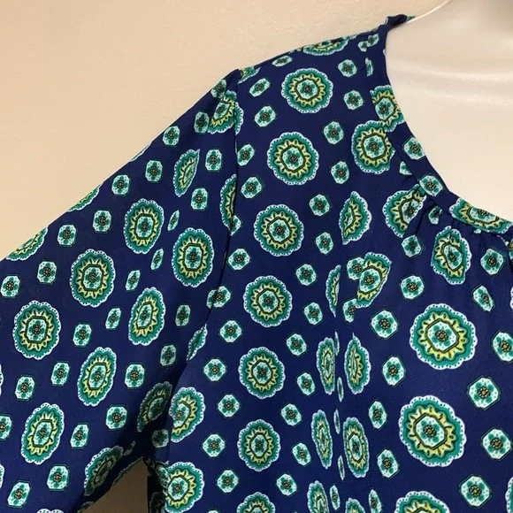 PLEIONE top - Picture 4 of 10